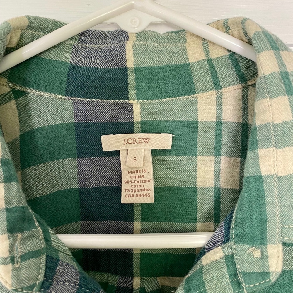 Woman’s J. Crew flannel - Picture 2 of 3